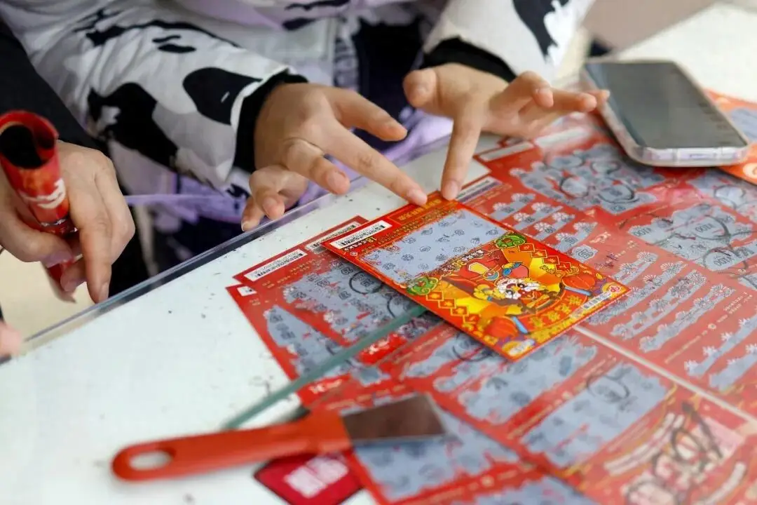 Instant Win Scratch Cards vs Draw-Based Lotteries